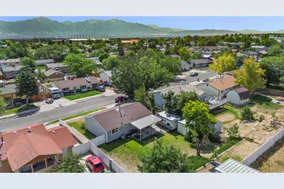 5480 S Silvertip Dr, Salt Lake City, UT 84118 - Photo 36