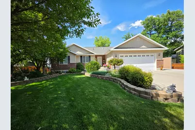 335 E 100 N, Hyrum, UT 84319 - Photo 4