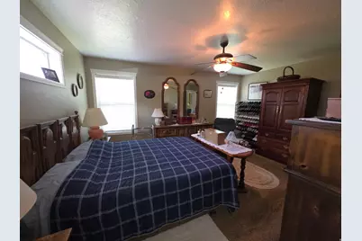 335 E 100 N, Hyrum, UT 84319 - Photo 12