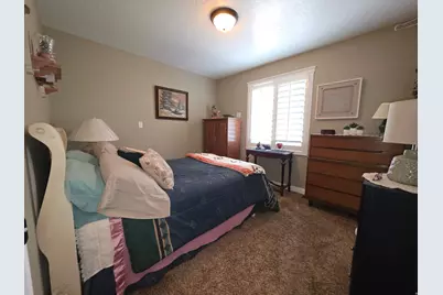 335 E 100 N, Hyrum, UT 84319 - Photo 16