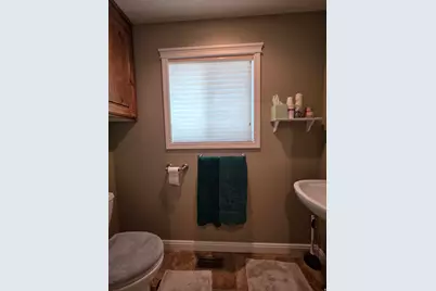 335 E 100 N, Hyrum, UT 84319 - Photo 20