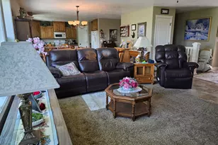 335 E 100 N, Hyrum, UT 84319 - Photo 8
