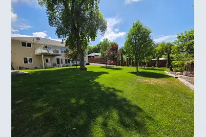 335 E 100 N, Hyrum, UT 84319 - Photo 40
