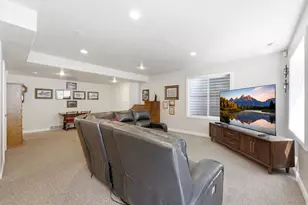 11301 S Blue Roan Ln E, Sandy, UT 84092 - Photo 28
