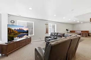 11301 S Blue Roan Ln E, Sandy, UT 84092 - Photo 26