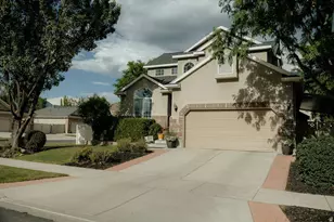 557 S 700 E, Orem, UT 84097 - Photo 2