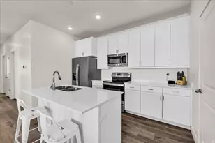 5801 S Garnet Dr, Saint George, UT 84790 - Photo 4