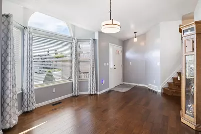 5504 S 3775 W, Roy, UT 84067 - Photo 10