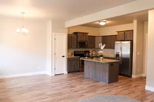 466 W 1595 N, Logan, UT 84341 - Photo 4
