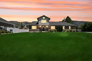 580 N 300 E, Millville, UT 84326 - Photo 2