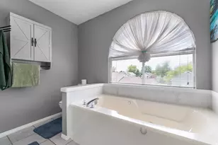 1084 E 1525 N, Layton, UT 84040 - Photo 14