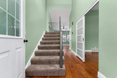 1084 E 1525 N, Layton, UT 84040 - Photo 2