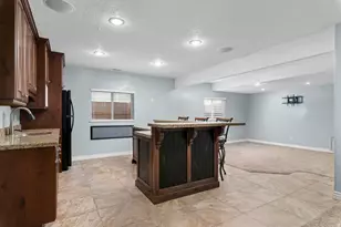 1084 E 1525 N, Layton, UT 84040 - Photo 20