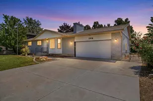 392 E Perrine Dr, Midvale, UT 84047 - Photo 2
