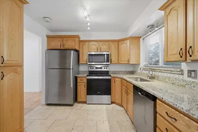 392 E Perrine Dr, Midvale, UT 84047 - Photo 12