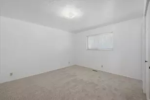 392 E Perrine Dr, Midvale, UT 84047 - Photo 20