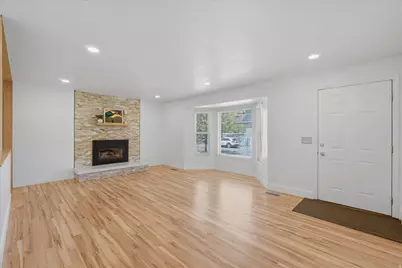 392 E Perrine Dr, Midvale, UT 84047 - Photo 6
