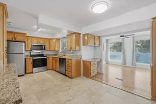 392 E Perrine Dr, Midvale, UT 84047 - Photo 10