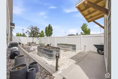 877 S Yarrow Dr W, Mapleton, UT 84664 - Photo 38