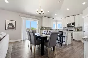 532 W Kit Fox Dr, Saratoga Springs, UT 84045 - Photo 8