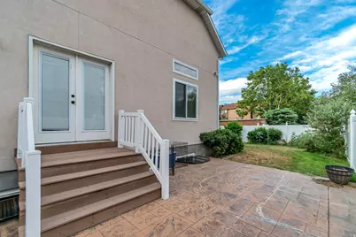 7759 S Sandy Heights Dr, Sandy, UT 84047 - Photo 20