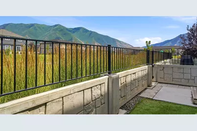 704 N 2560 E, Spanish Fork, UT 84660 - Photo 30