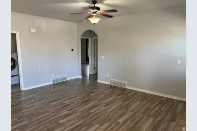 3847 E Cunninghill Dr E, Eagle Mountain, UT 84005 - Photo 4