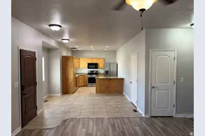 3847 E Cunninghill Dr E, Eagle Mountain, UT 84005 - Photo 6
