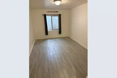 3847 E Cunninghill Dr E, Eagle Mountain, UT 84005 - Photo 18