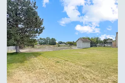 140 N 300 W, Orangeville, UT 84537 - Photo 30