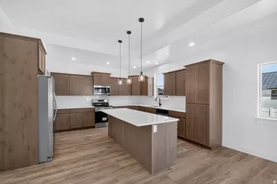 260 W 450 S, Ephraim, UT 84627 - Photo 2