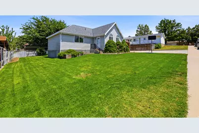 1090 W 285 S, Orem, UT 84058 - Photo 2
