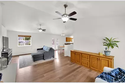 388 N 400 W, Santaquin, UT 84655 - Photo 4