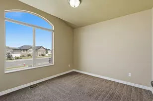 5920 S 4150 W, Roy, UT 84067 - Photo 20