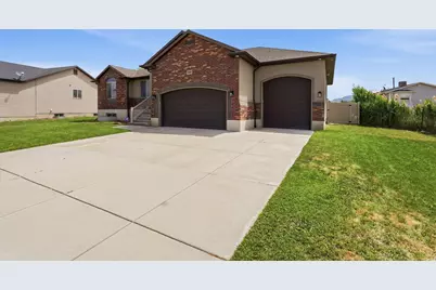 5920 S 4150 W, Roy, UT 84067 - Photo 2
