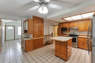 2152 Carriage Ave, Riverton, UT 84065 - Photo 6