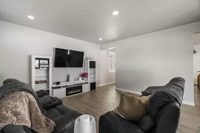 3272 S 2400 W, West Haven, UT 84401 - Photo 16