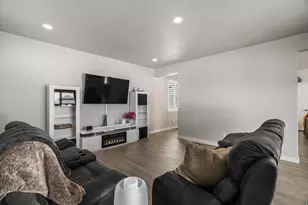 3272 S 2400 W, West Haven, UT 84401 - Photo 16