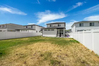 3272 S 2400 W, West Haven, UT 84401 - Photo 34
