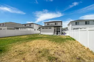 3272 S 2400 W, West Haven, UT 84401 - Photo 34
