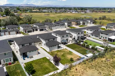 3272 S 2400 W, West Haven, UT 84401 - Photo 36