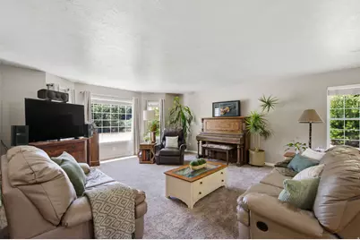 5562 W 11200 N, Highland, UT 84003 - Photo 2