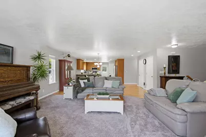 5562 W 11200 N, Highland, UT 84003 - Photo 4