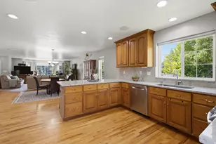 5562 W 11200 N, Highland, UT 84003 - Photo 10