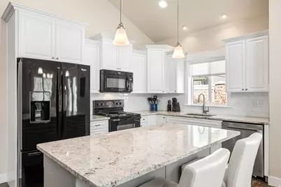 7877 S Farm Wood Ln, Midvale, UT 84047 - Photo 16