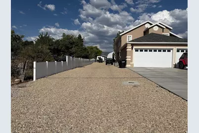 485 S 400 E, Mount Pleasant, UT 84647 - Photo 4
