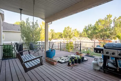 223 W Nautical Dr, Stansbury Park, UT 84074 - Photo 14