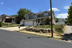 594 Sider Dr, North Salt Lake, UT 84054 - Photo 2