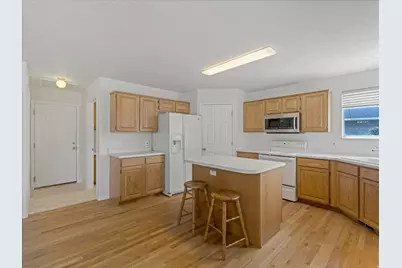 2602 W Singletree Ln S, South Jordan, UT 84095 - Photo 12