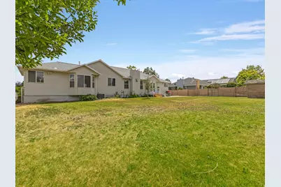 2602 W Singletree Ln S, South Jordan, UT 84095 - Photo 28